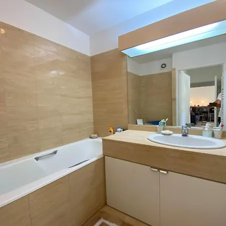 Le Chateau De La Pinede - Debut Cap D'antibes - Garden Flat, Swimming Pool, Tennis Juan-les-Pins