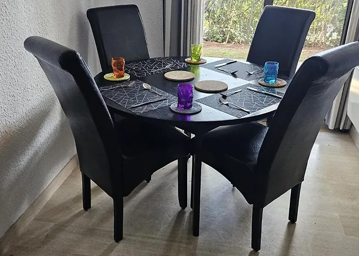 Apartment Le Chateau De La Pinede - Debut Cap D'antibes - Garden Flat, Swimming Pool, Tennis Juan-les-Pins